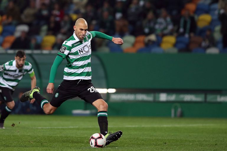 Sporting felicita Bas Dost em dia de aniversário
