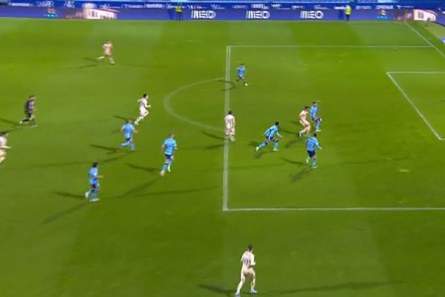 Vídeo: Eustaquio faz o 2-0, Buntic nem com asas lá ia