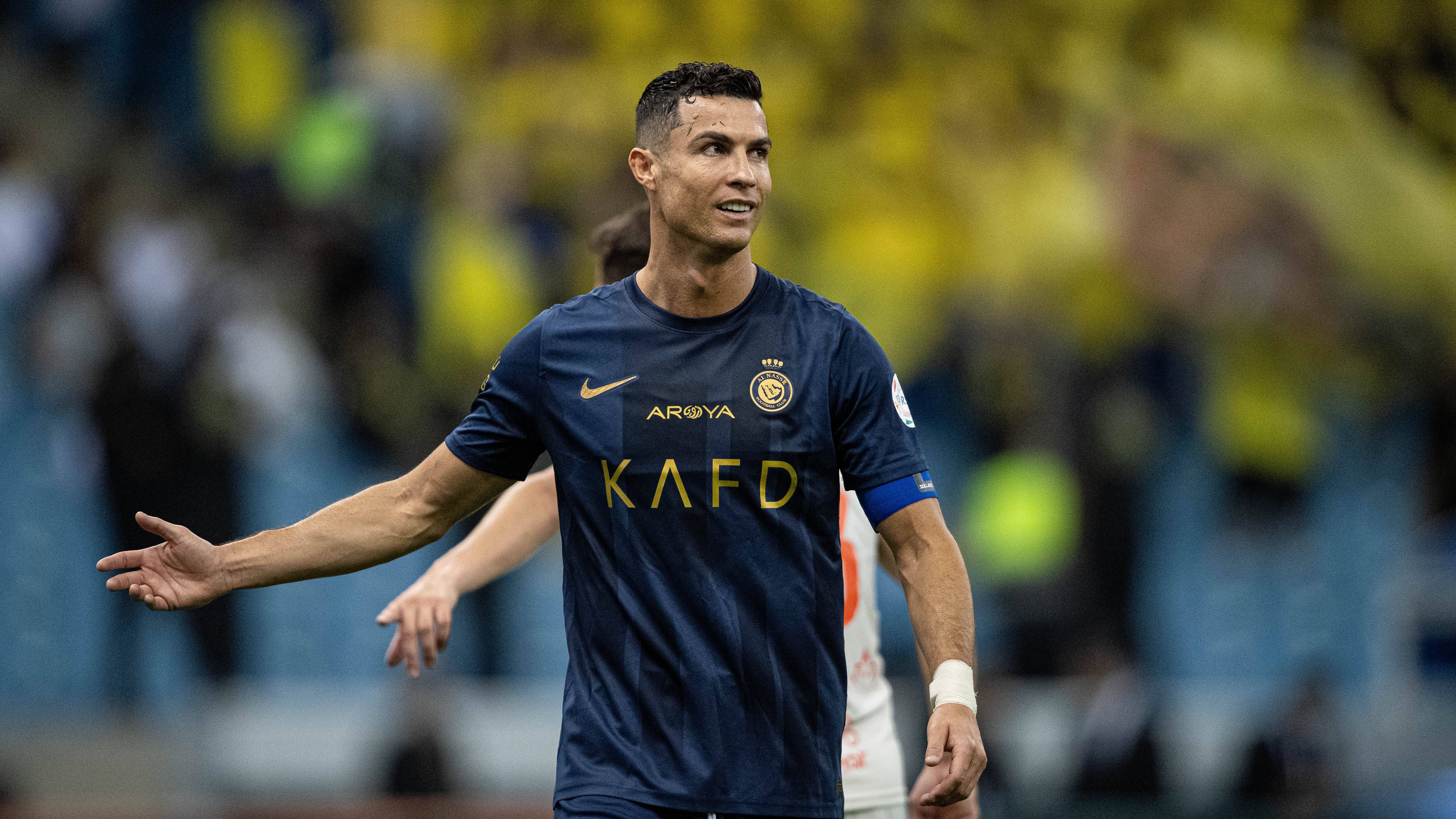 Cristiano Ronaldo ganha Bola de Ouro - Academia de Futebol de Angola