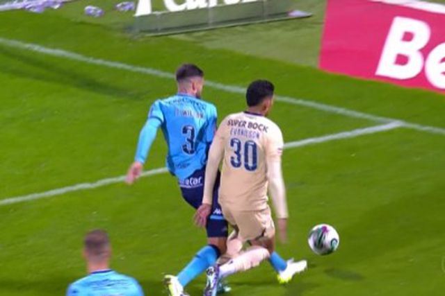 Vídeo: O penálti que adiantou o FC Porto no marcador