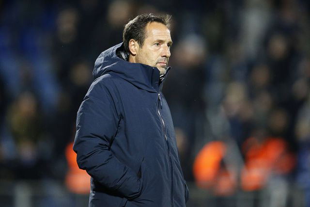 John van’t Schip será o treinador interino do Ajax até final da época