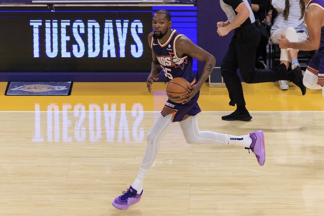 NBA: Durant lidera Suns, LaVine com prémio amargo, Grizzlies no fundo