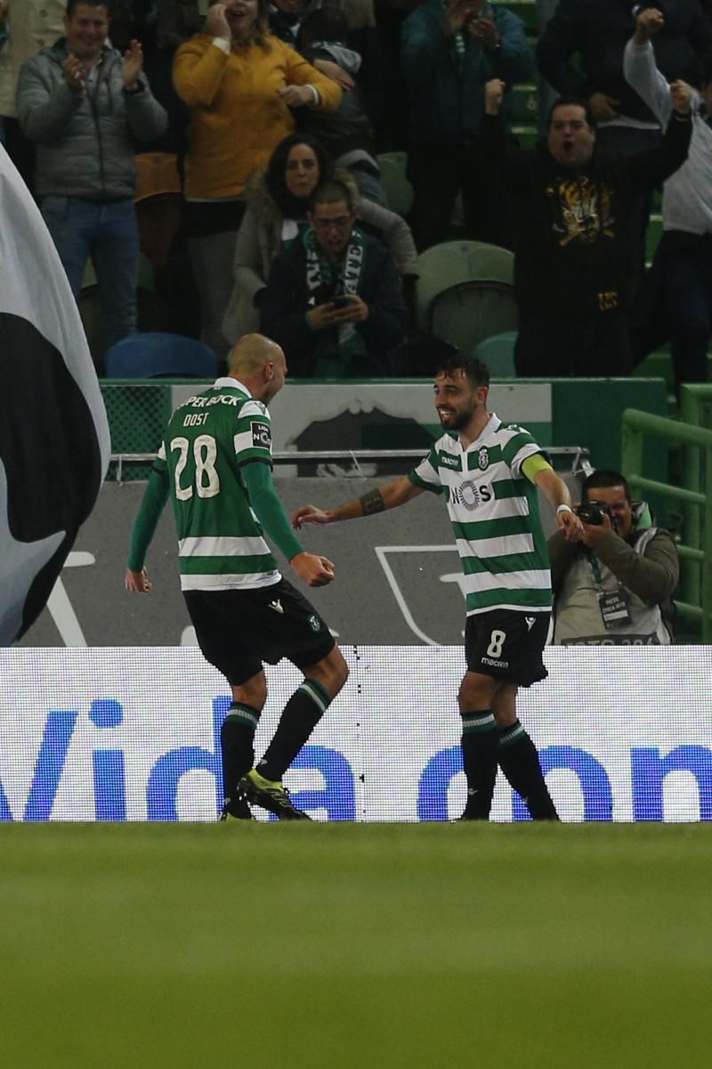 Bruno Fernandes para Bas Dost: «Vais ultrapassar isto!»