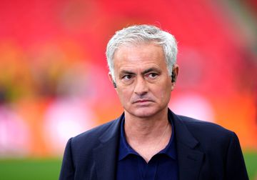 Mourinho: «Nos próximos dois anos, ninguém me tira do Fenerbahçe»