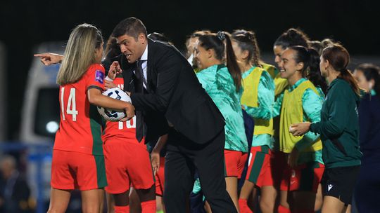 Neto e Tatiana pedem o apoio dos adeptos no Dragão para o play-off decisivo