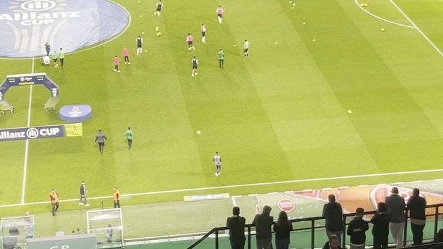 A entrada do Sporting para o aquecimento