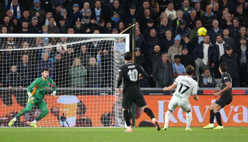 Gonçalo Franco fez o primeiro do Swansea. Foto: IMAGO