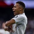 Mbappé a celebrar o golo no «El Clásico»
