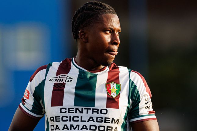 Sidny Cabral, 23 anos, lateral, é o primeiro reforço de inverno do Benfica — Foto: IMAGO