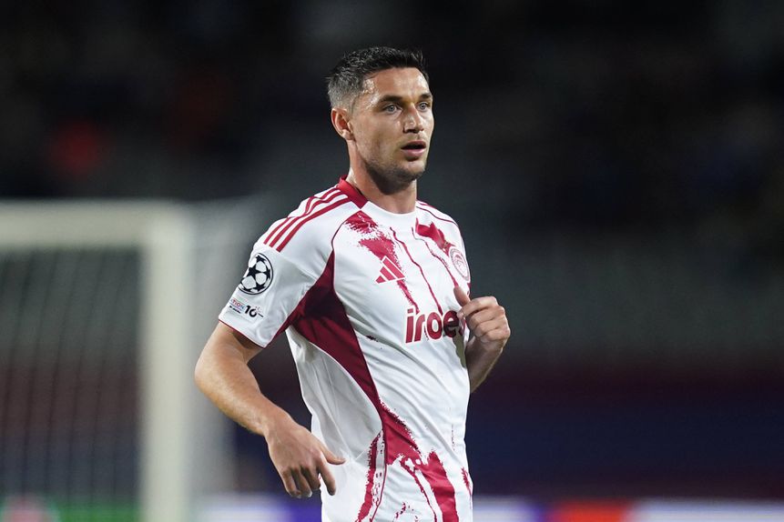 Yaremchuk leva dois golos em quatro jogos na temporada