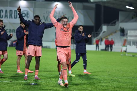 Deniz Gul saltou do banco para dar os 3 pontos ao FC Porto em Moreira de Cónegos