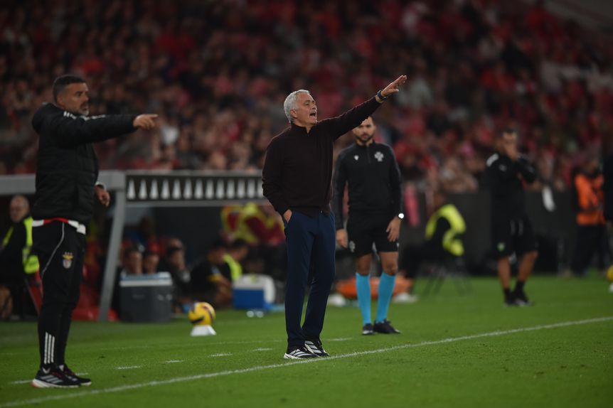 Mourinho gostava de ter visto uma melhor exibição do Benfica na Luz. Foto: Miguel Nunes