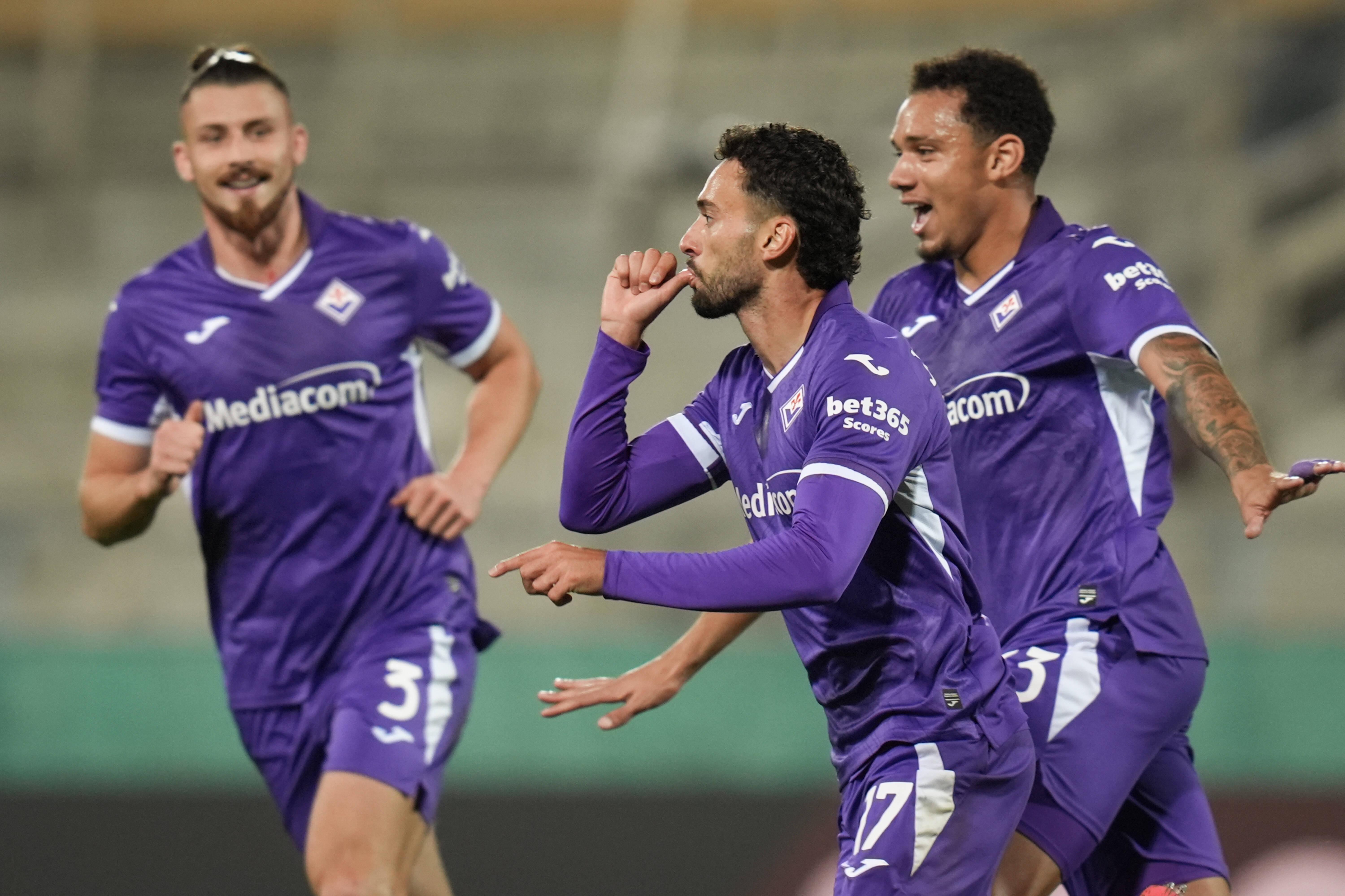João Mário colocou a Fiorentina em vantagem