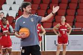 Técnico refere que a equipa tem de ser equilibrada a defender e atacar       Fotografia SL Benfica