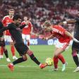 Ricardo Esgaio  contraria Schjelderup - Foto EPA/Miguel A. Lopes