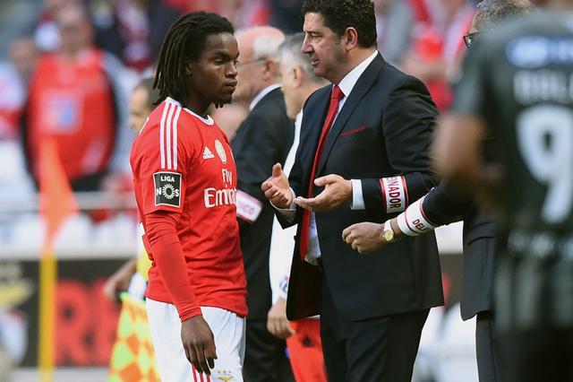 Renato Sanches e Rui Vitória, no Benfica de 2015/16 - Miguel Nunes