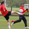 Gary Neville e Carlos Tévez no Man. United