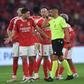 «O Benfica continua a dar muitas chances aos adversários»