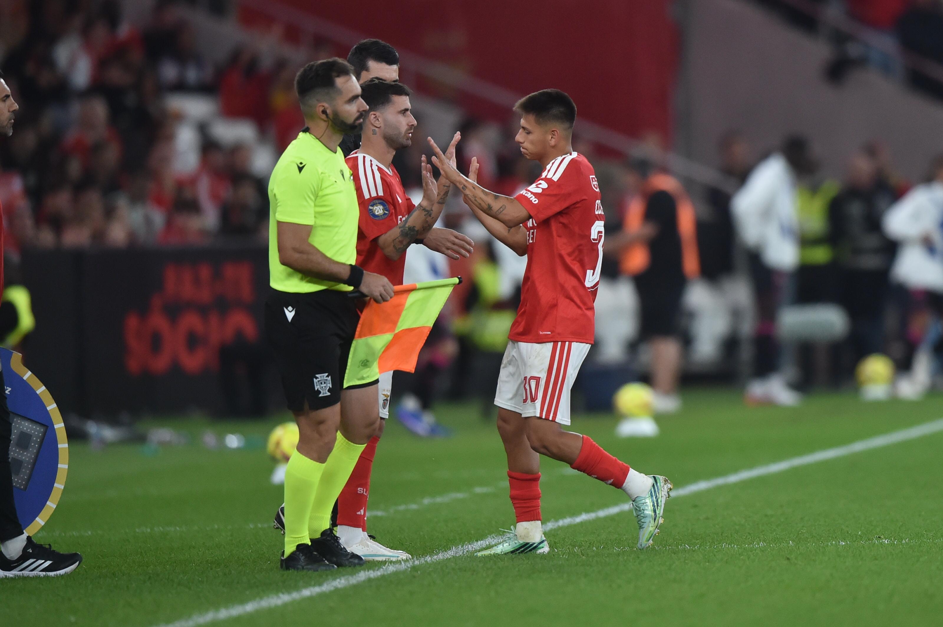 Rafa Silva entra por Echeverri no Benfica-Gil Vicente - Foto: Miguel Nunes