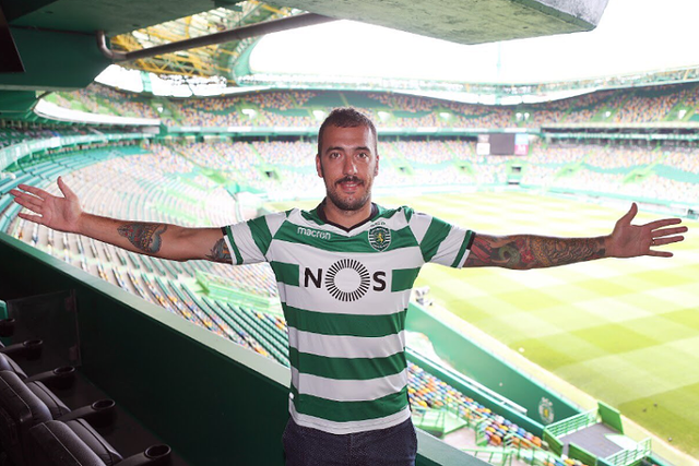 «Sporting tem de baixar o ritmo e sair com bola de forma letal»