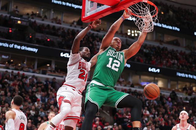 NBA: Celtics 'passeiam' contra os Bulls com Neemias no banco