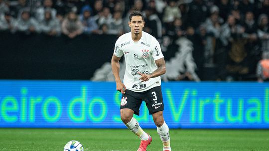 Lucas Veríssimo assiste no regresso do Corinthians às vitórias