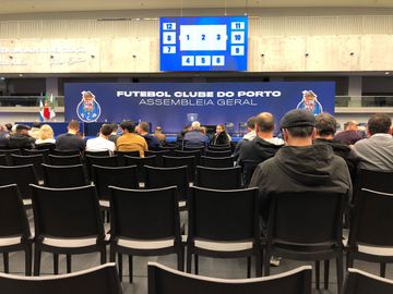 Sócios do FC Porto aprovam as contas com prejuízo de 48 milhões de euros