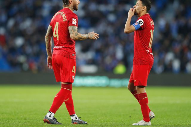 Sevilha com o onze mais velho da história da Champions