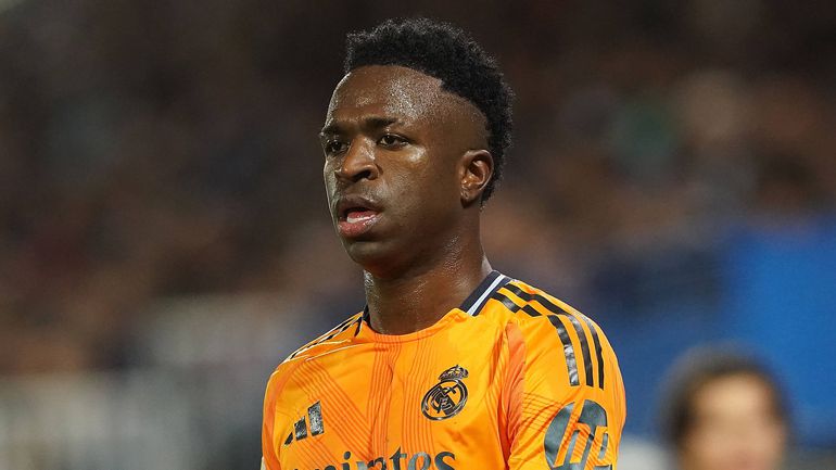 Ex-Real Madrid defende gesto polémico de Vinícius Jr.: «Pode acontecer»
