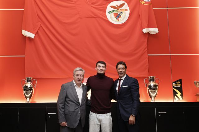 Diogo Ribeiro renova com Benfica até 2028