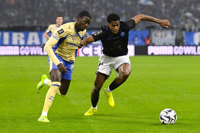 Marselheses voltam a desapontar depois de deslize dos parisienses