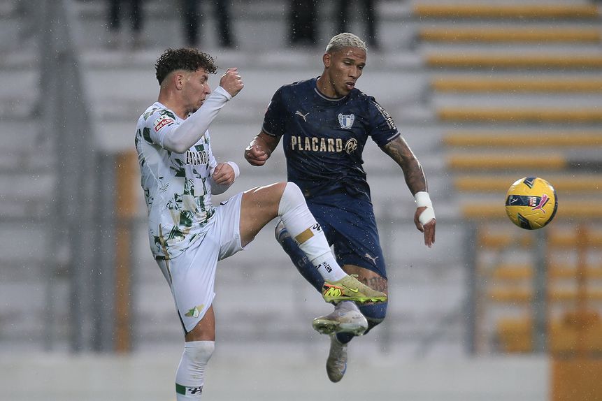 Belo espetáculo no dérbi minhoto que terminou com um empate a duas bolas. Foto: Manuel Fernando Araújo/LUSA