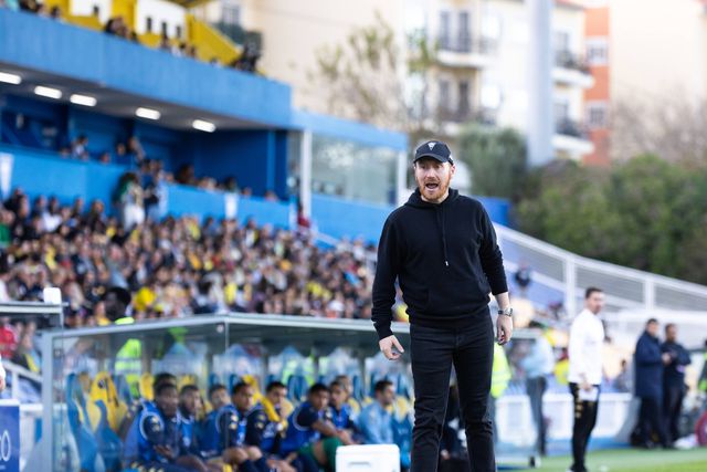 «Se ganhas dois jogos contra grandes mas acabas a época com 33 pontos, preferia perder todos e acabar com 46»