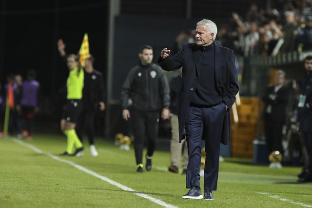 José Mourinho feliz com a vitória do Benfica. Foto: HOMEM DE GOUVEIA/LUSA