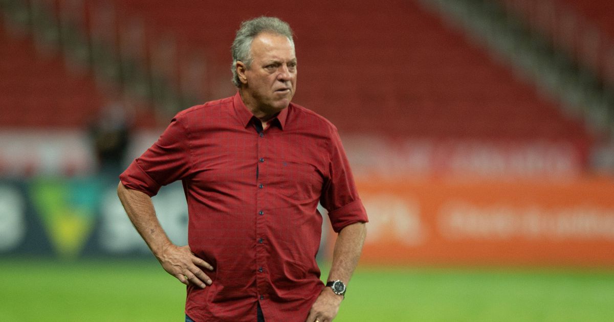 Declarações homofóbicas valem castigo pesado para histórico treinador brasileiro