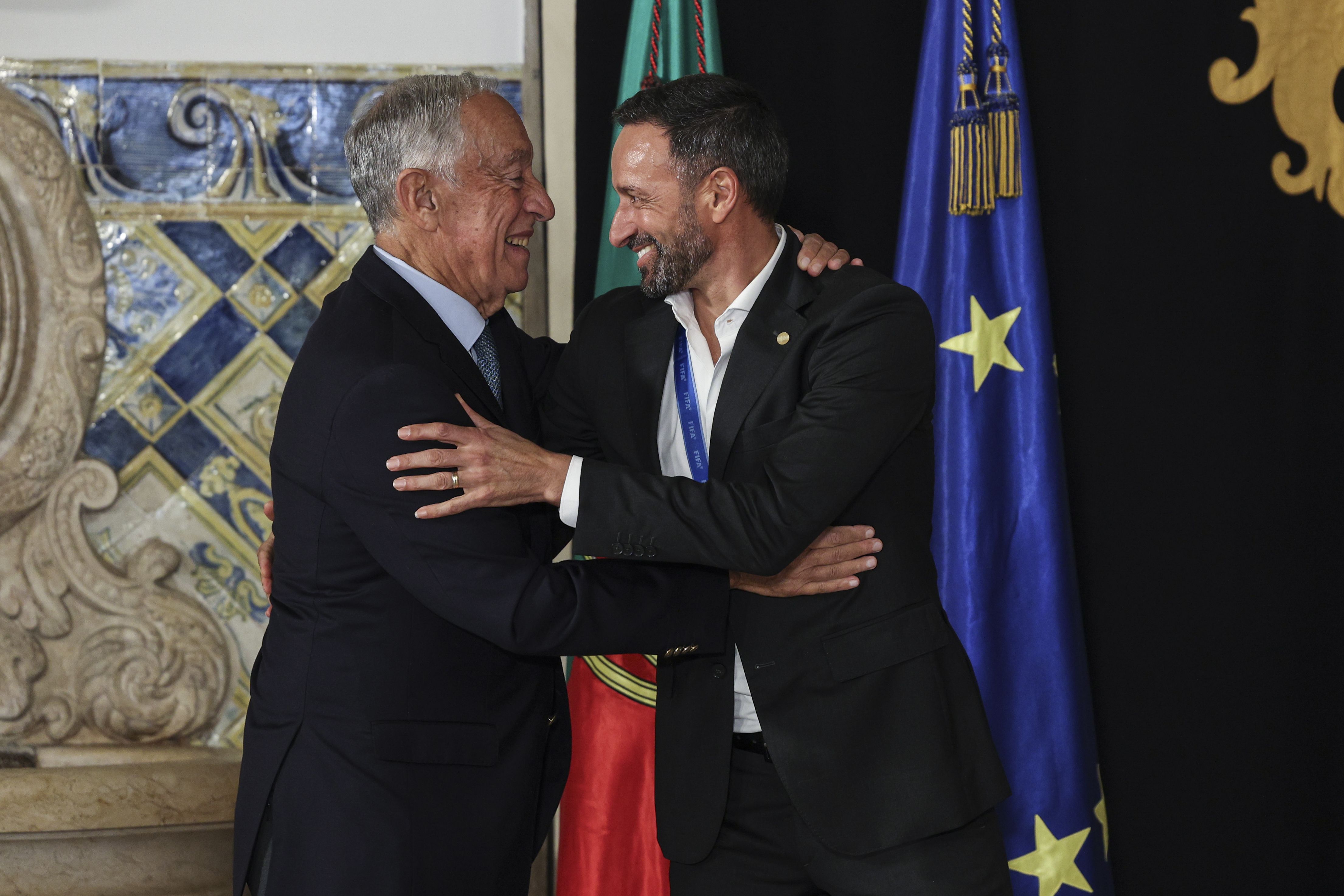 O Presidente da República, Marcelo Rebelo de Sousa, recebeu no Palácio de Belém a Seleção Nacional Sub-17 pela conquista do título mundial - Foto: MIGUEL A. LOPES/LUSA