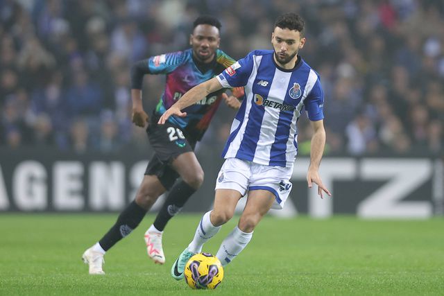 Vídeo: João Mário adianta FC Porto no marcador