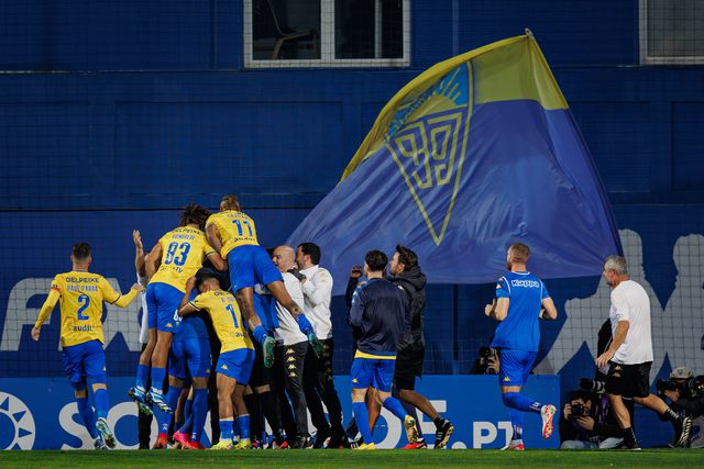 Vasco Seabra aguarda Farense à altura do Estoril: «São muito fortes nos vários momentos»