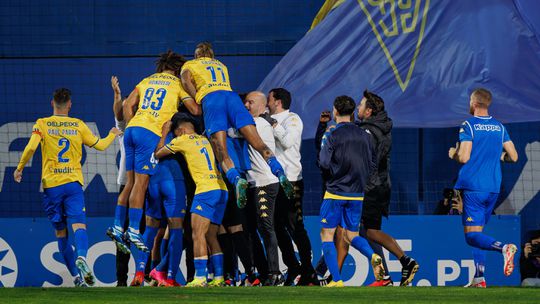 Vasco Seabra aguarda Farense à altura do Estoril: «São muito fortes nos vários momentos»