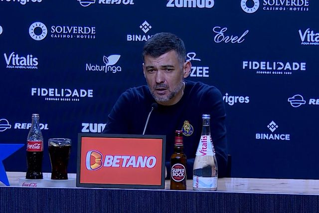 «Estava à espera que o Chaves viesse com uma linha de seis atrás»