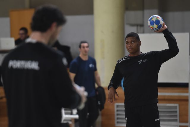 «Sinto que não fui aproveitado no Benfica, mas cresci com isso»