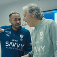 Neymar deu bolo à boca de Jorge Jesus em homenagem do Al Hilal