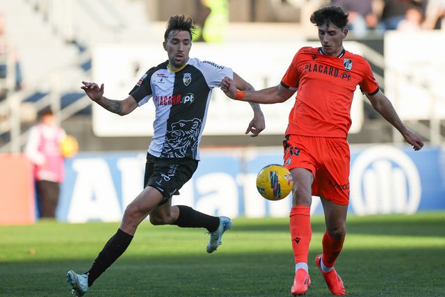 Farense-Vitória de Guimarães
