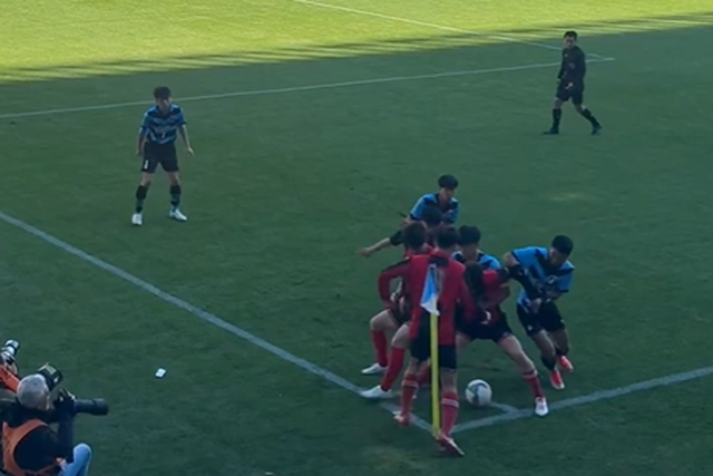 VÍDEO: um lance que faz lembrar Oliver e Benji… mas em mau