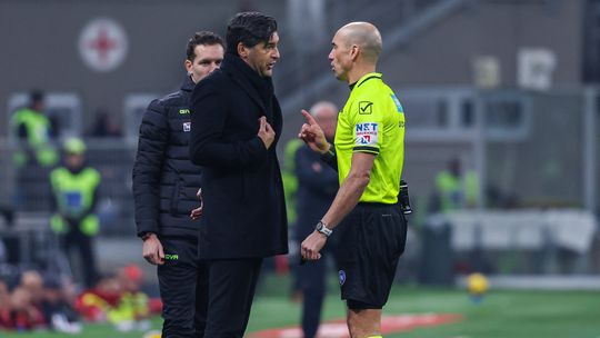 Paulo Fonseca expulso no empate frente à ex-equipa com Conceição atento