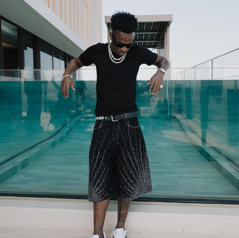 Vinícius Jr. no Dubai - Foto: Vinícius Jr./Instagram