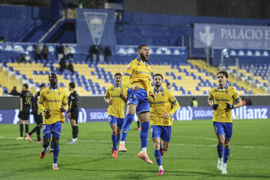 A celebração de Begraoui, autor de dois golos na vitória frente ao Famalicão - Foto: LUSA