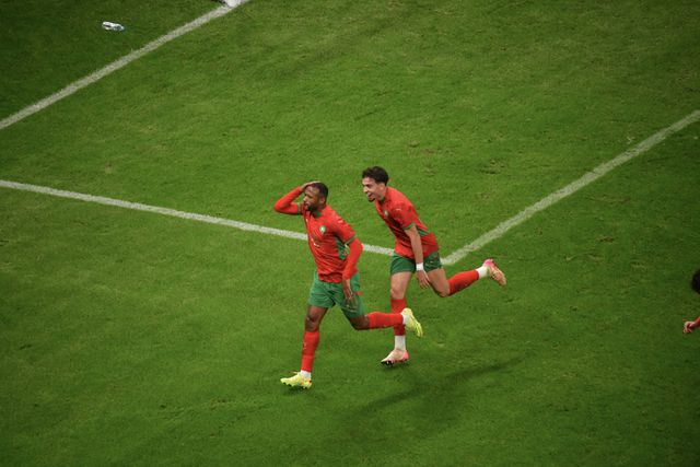 El Kaabi a festejar golo