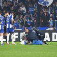 Diogo Costa assistido no FC Porto-Aves SAD - Foto: Rogério Ferreira/Kapta+