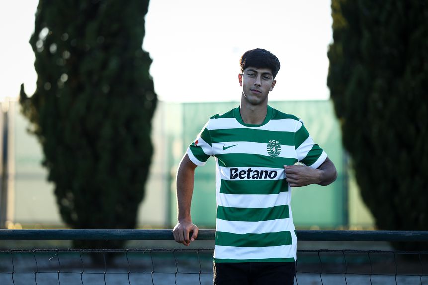 Eduardo Felicíssimo, médio de 18 anos - Foto: SPORTING CP